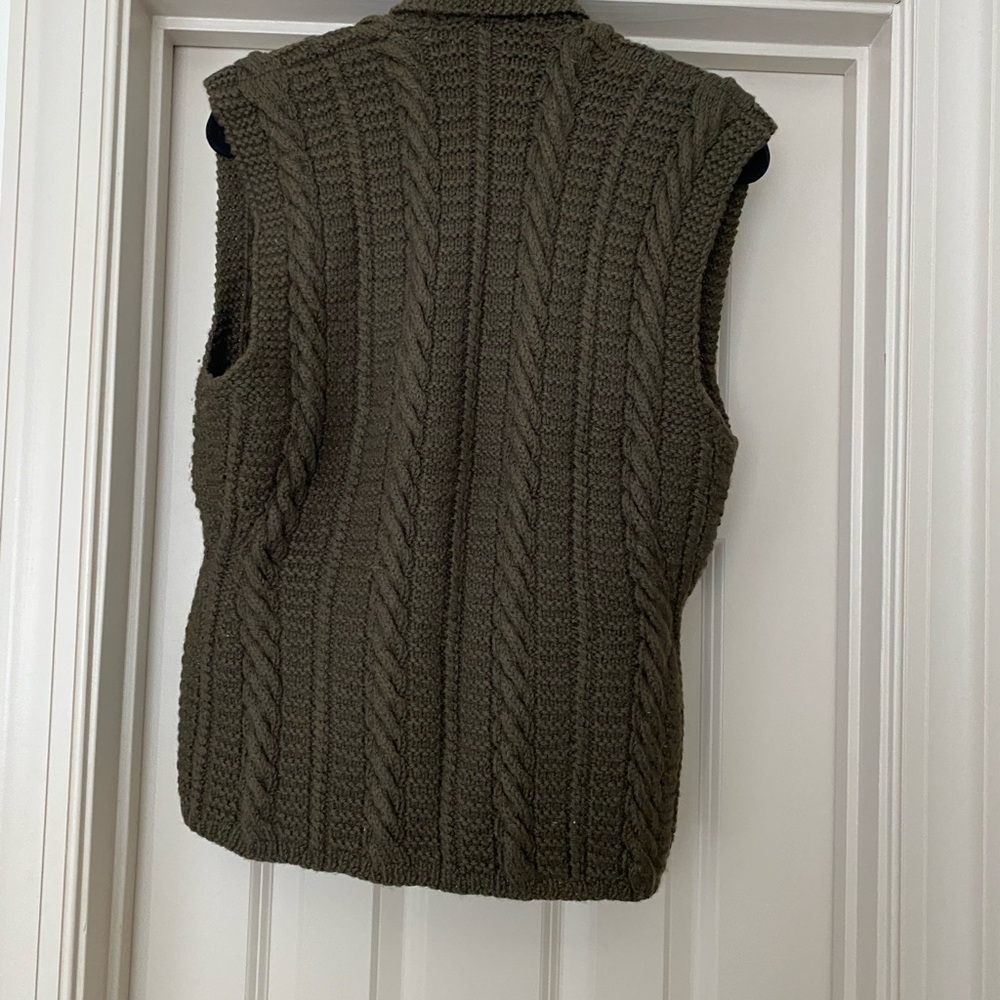 100% Wool Vest size Medium in Excellent Condition - Picture 5 of 8